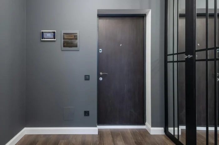 Diferencia entre puerta acorazada y puerta blindada