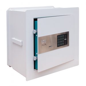 Caja fuerte Serie Jade de empotrar en pared con diseño versátil.