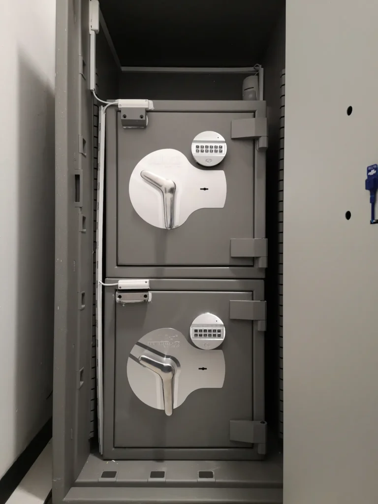 armeros_empresa_seguridad armeros de grado 3 instalados en empresa de seguridad