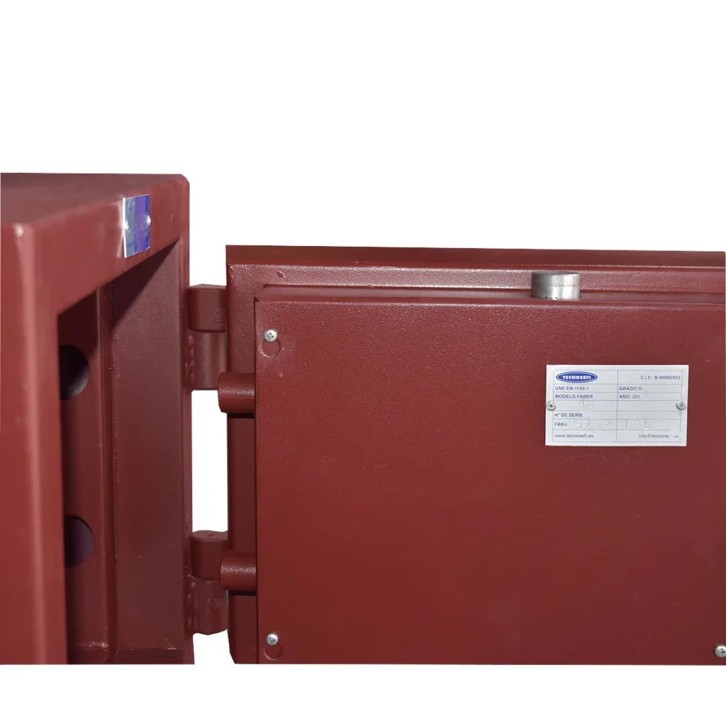 Caja fuerte con chapa en la puerta de homologación en UNE EN 1143 2012