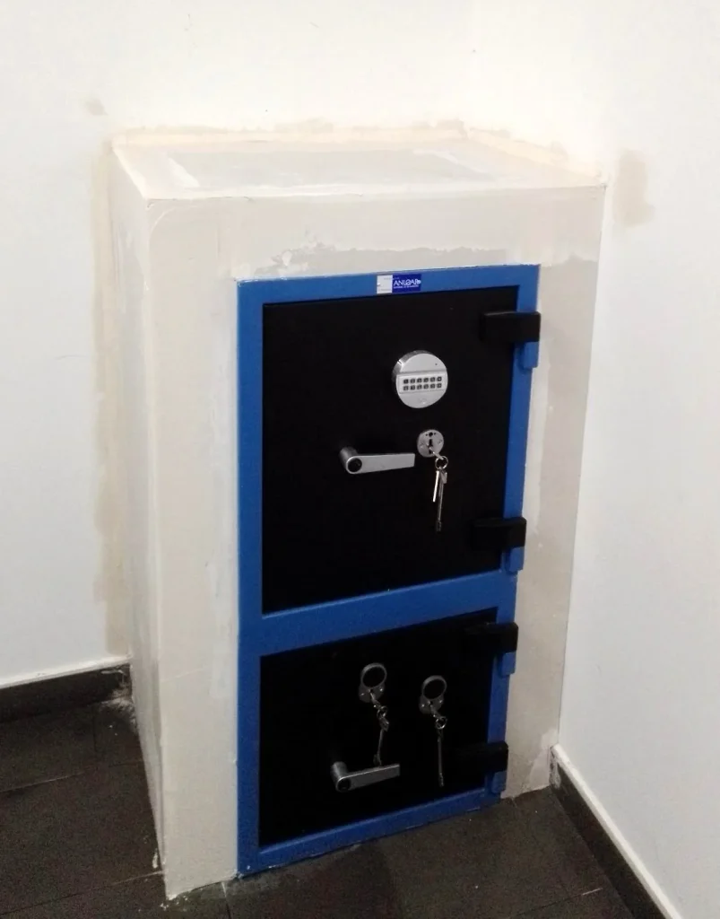 Instalar una caja fuerte en propiedad horizontal