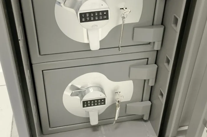 Instalación de Caja Fuerte de Grado III con armeros para Empresa de Seguridad