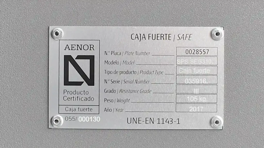 Chapa de certificado de caja fuerte homologada según UNE EN 1143-1 certificada por AENOR